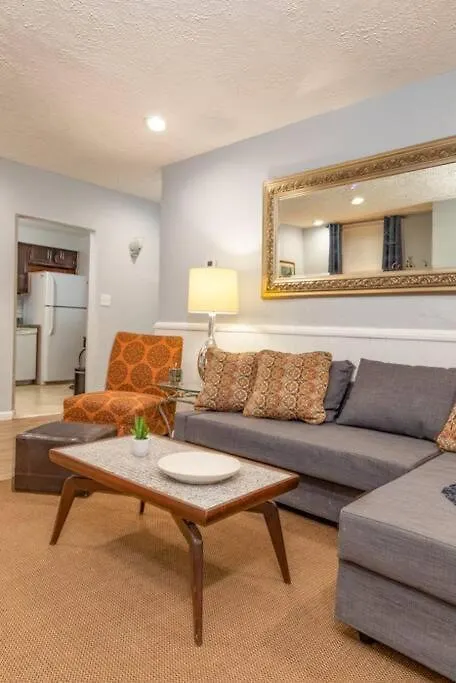 Stylish And Refined With Easy City Access Pittsburgh 0*,